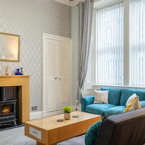 Oesis - Stylish Holiday Near Centre Edinburgh